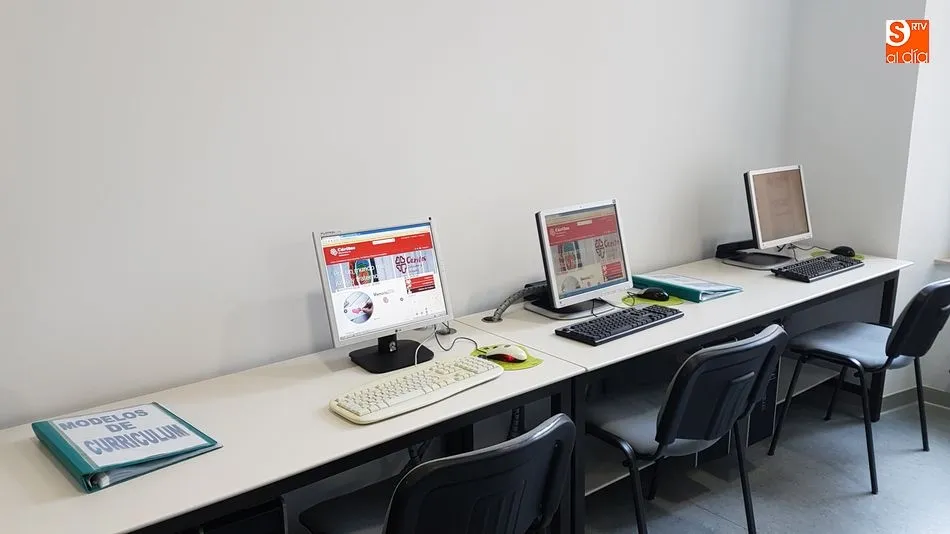 Foto 9 - C&aacute;ritas reunifica sus servicios de formaci&oacute;n y empleo en el renovado centro Padre Basabe