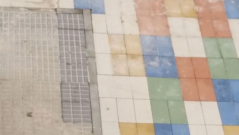 Remates de una de estas plazas en el barrio de San José