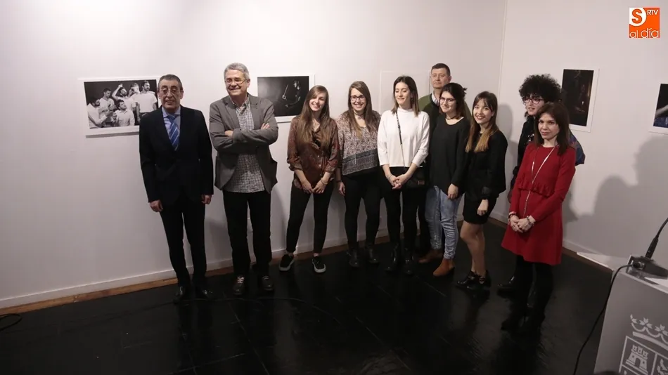 Alumnos y representantes de la USAL y de la Junta de Castilla y León en la inauguración de Proyecto Orla 2.0. Foto: Alejandro López