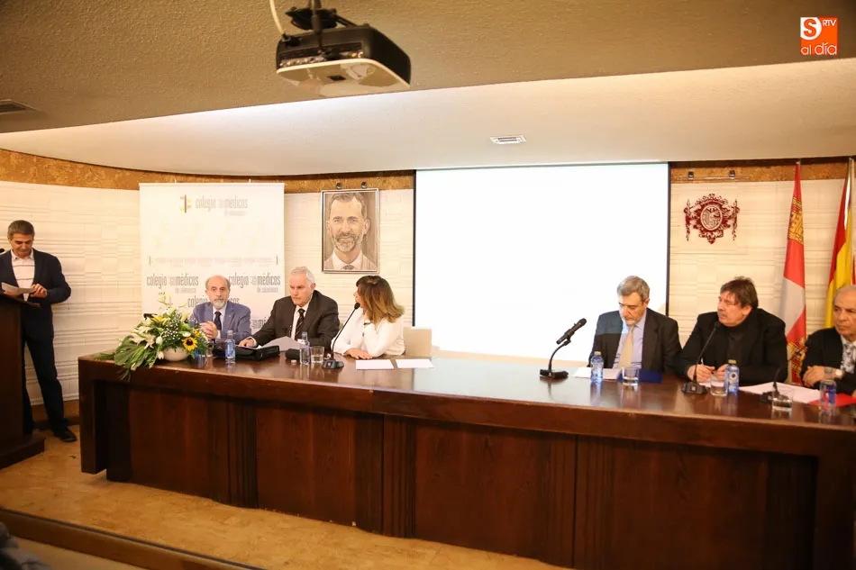 Foto 8 - La poes&iacute;a llega al Ciclo Cultural del Colegio Oficial de M&eacute;dicos, que alcanza su XVI edici&oacute;n