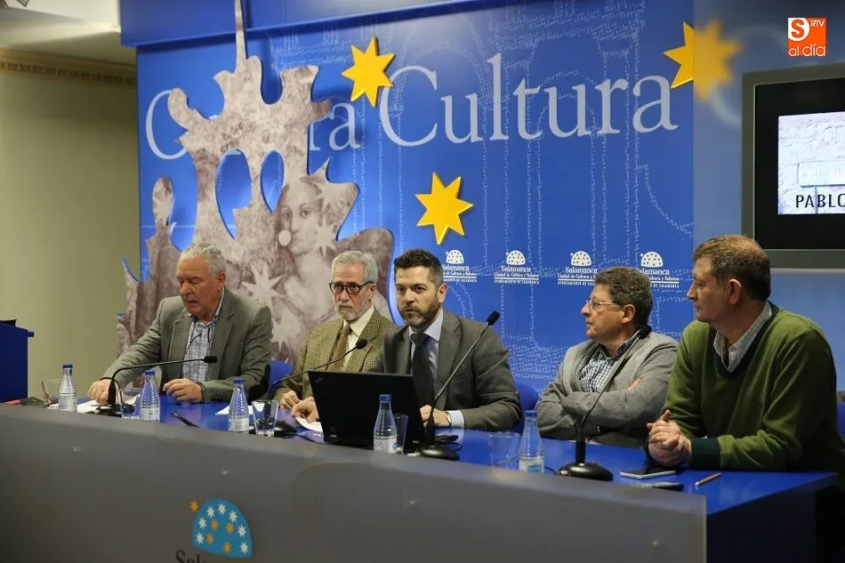 Foto 2 - Unamuno a trav&eacute;s de su iconograf&iacute;a, en una mesa redonda