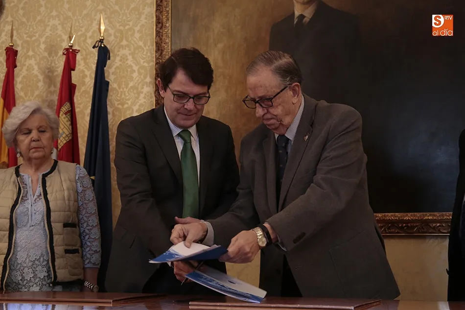 Foto 7 - El Ayuntamiento aportar&aacute; 8.000 euros al Casino para actividades culturales gratuitas