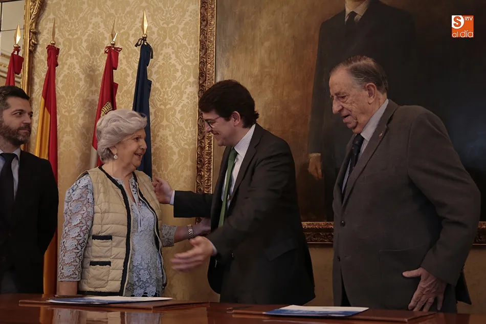Foto 4 - El Ayuntamiento aportar&aacute; 8.000 euros al Casino para actividades culturales gratuitas
