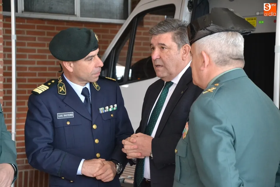 Foto 3 - La Guardia Civil de Fuentes de O&ntilde;oro incorpora un sistema m&oacute;vil de Rayos X para erradicar el...