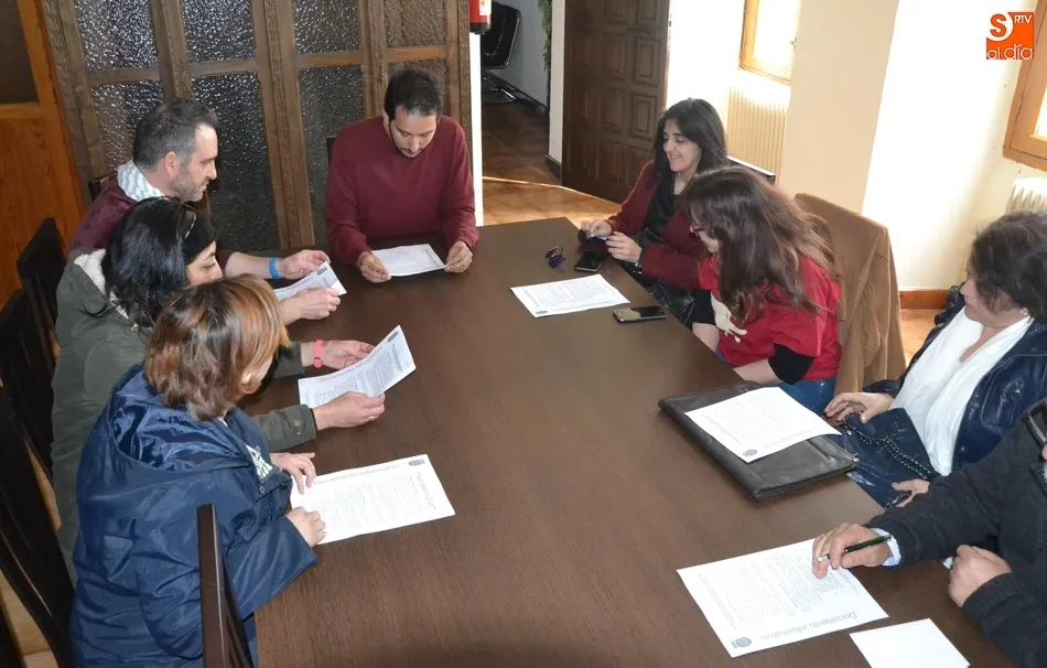 Foto 2 - El Ayuntamiento crea subvenciones dirigidas a asociaciones de padres y madres  
