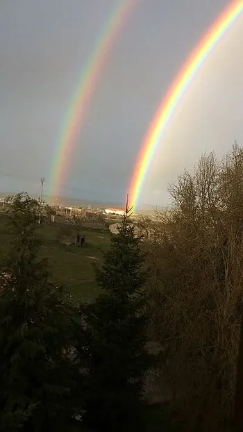Foto 4 - Un precioso arco iris doble llama la atenci&oacute;n de los vecinos
