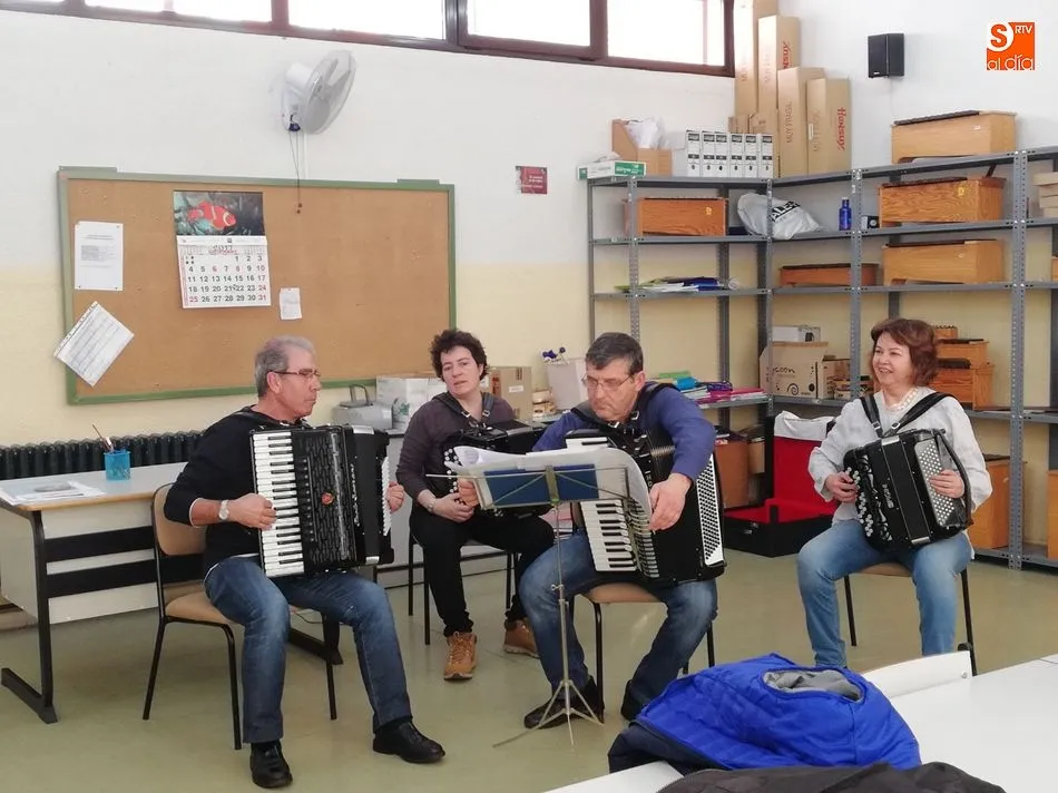 Foto 9 - La Escuela Municipal de M&uacute;sica y Danza &lsquo;Santa Cecilia&rsquo; apuesta por el acorde&oacute;n