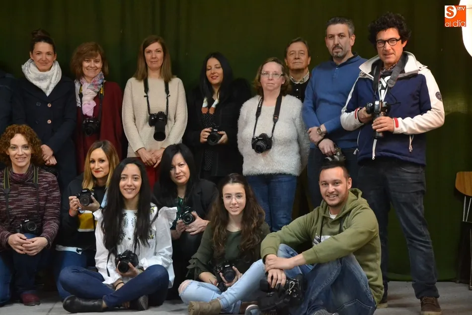 Foto 2 - El curso de fotograf&iacute;a del Centro Social Aldea clausura su 4&ordf; edici&oacute;n  