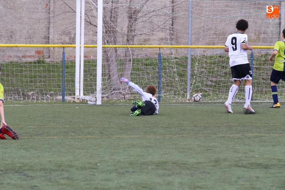 Foto 10 - Resultados, clasificaciones e im&aacute;genes de las categor&iacute;as de f&uacute;tbol provincial    &nbsp;  