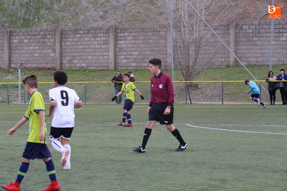 Foto 5 - Resultados, clasificaciones e im&aacute;genes de las categor&iacute;as de f&uacute;tbol provincial    &nbsp;  