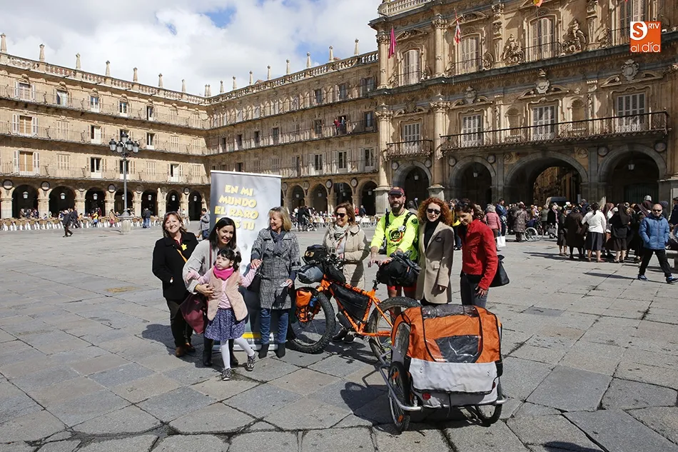 Foto 2 - Pedaleo solidario de Jerez a Pamplona, pasando por Salamanca, para visibilizar las enfermedades...