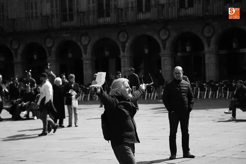 Foto 4 - La Plaza Mayor recibe el tradicional &lsquo;abrazo&rsquo; de Manos Unidas