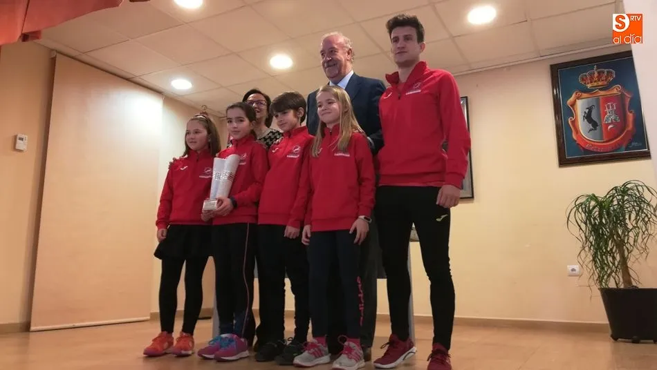 Foto 8 - Vicente del Bosque ejerce de anfitri&oacute;n en la entrega de premios que llevan su nombre en Cabrerizos