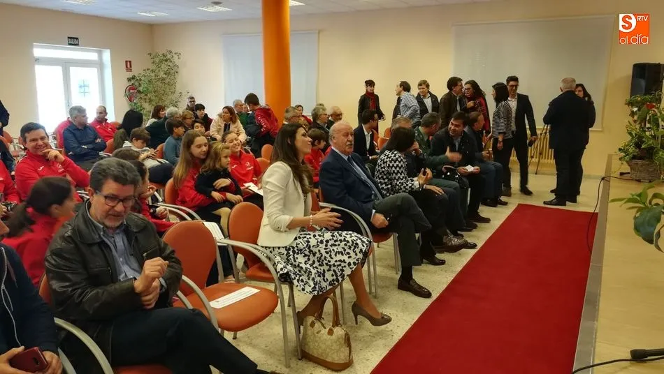 Foto 2 - Vicente del Bosque ejerce de anfitri&oacute;n en la entrega de premios que llevan su nombre en Cabrerizos