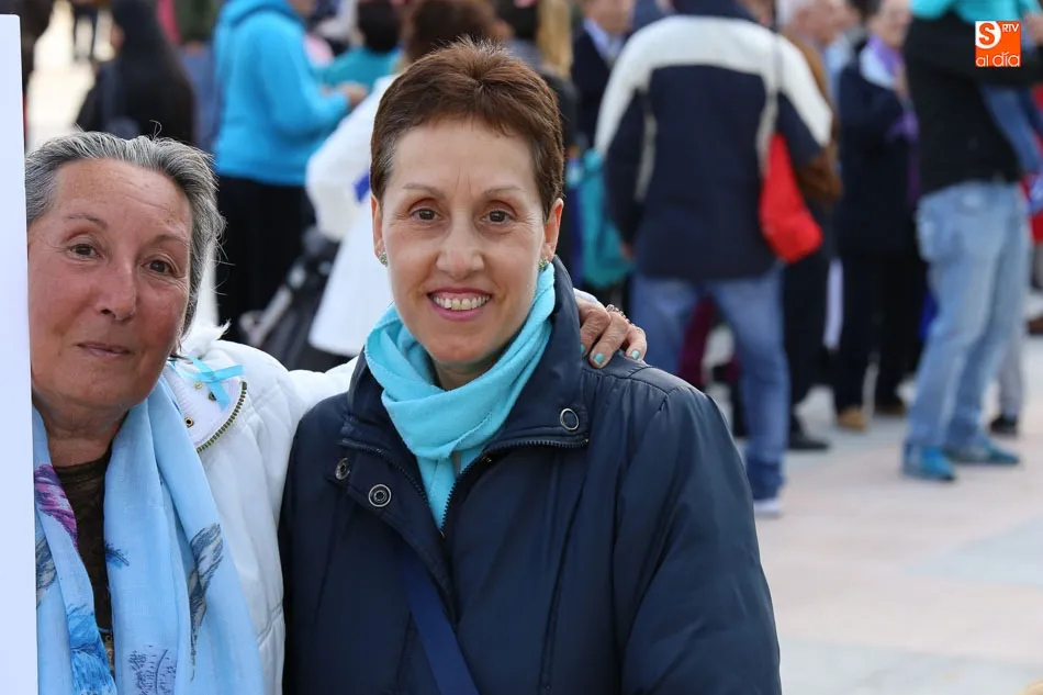 Foto 3 - La plaza de la Concordia acoge el acto central por el&nbsp;D&iacute;a Mundial del Autismo  