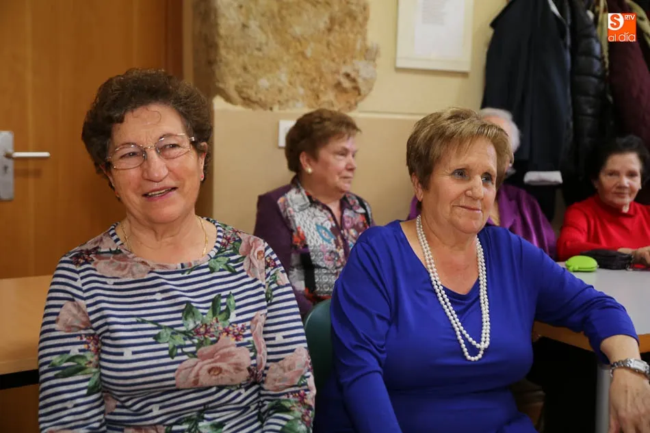 Foto 2 - La Asociaci&oacute;n de Mayores de Tejares celebra su 32 aniversario  