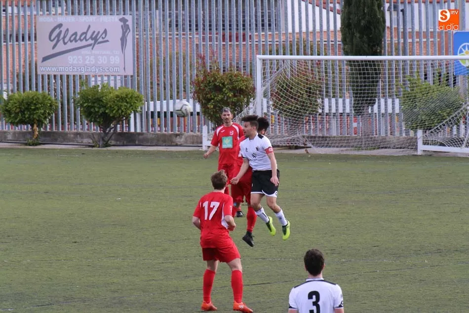 Foto 10 - El Ribert no falla y se afianza en el liderato tras golear en casa del Monterrey