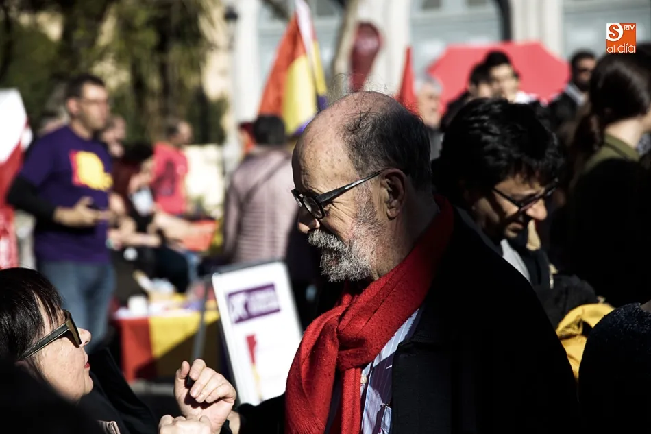 Foto 8 - Homenaje a la Rep&uacute;blica en la Plaza de los Bandos  