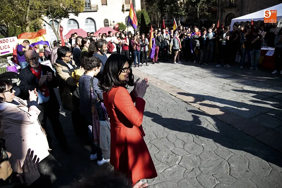 Foto 6 - Homenaje a la Rep&uacute;blica en la Plaza de los Bandos  