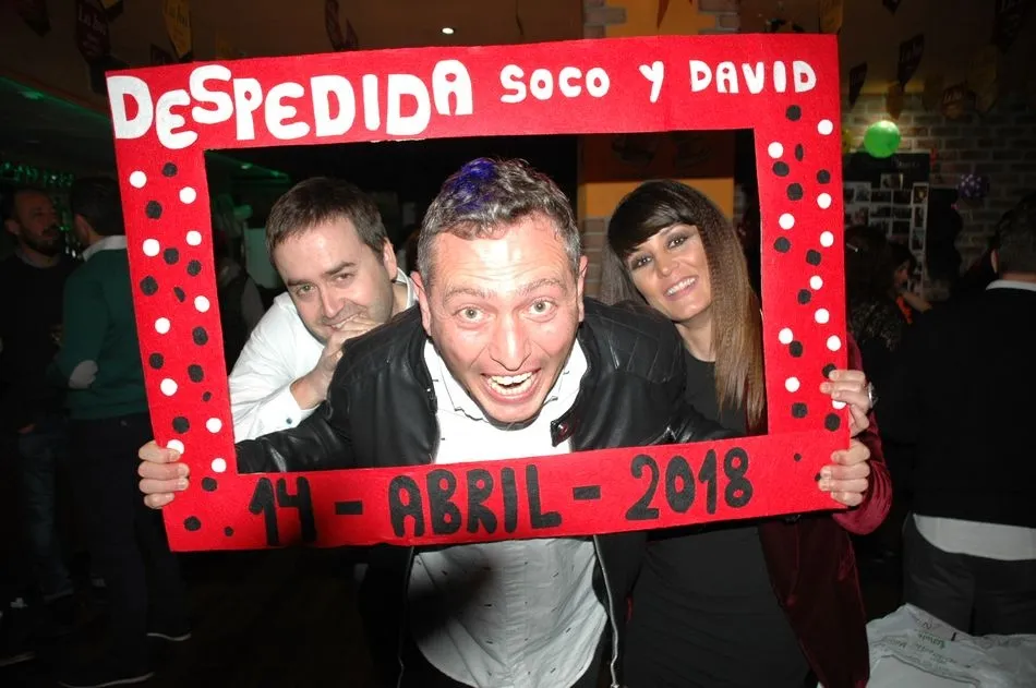 Foto 7 - Soco y David celebran en Vitigudino su despedida de solteros  