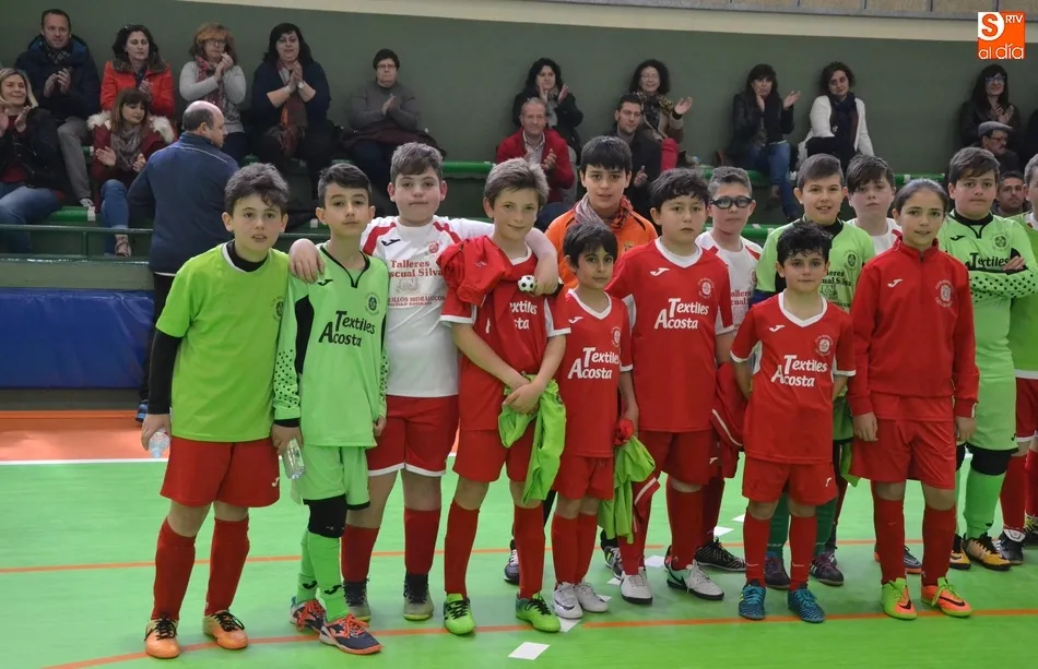 Foto 3 - El t&iacute;tulo de campe&oacute;n bicomarcal Alev&iacute;n se decide en la pr&oacute;rroga a favor del III Columnas A  