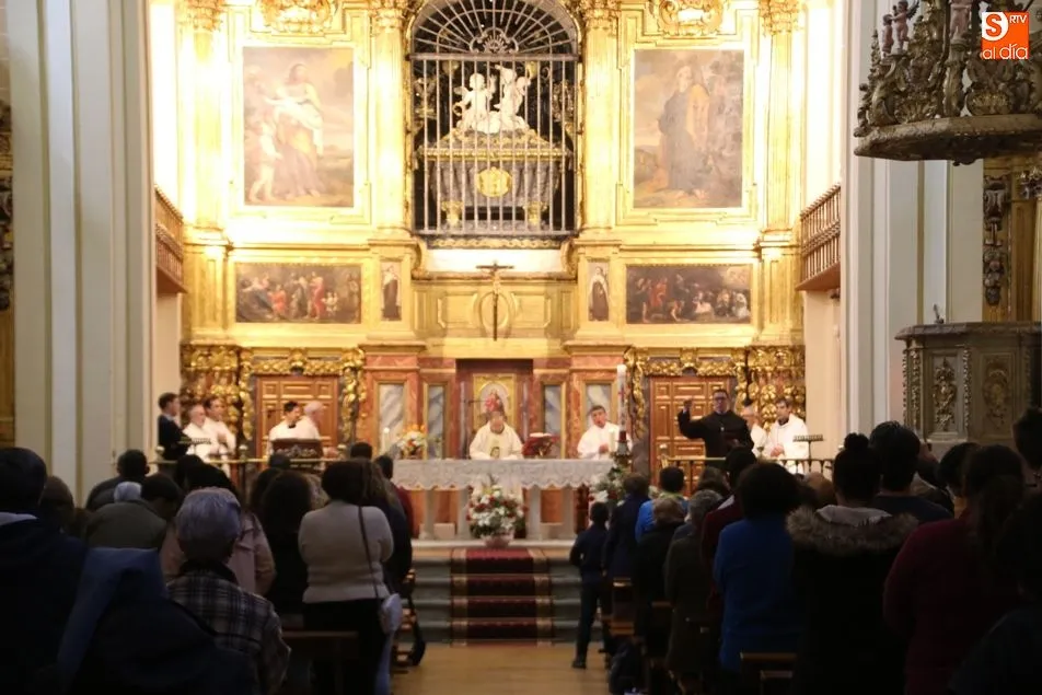 Foto 2 - Cuarenta peregrinos llegan a la villa ducal con el Jubileo Teresiano de Cofrad&iacute;as