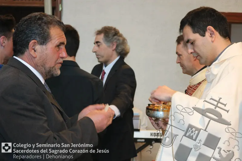 Foto 9 - La familia dehoniana arropa la ordenaci&oacute;n sacerdotal de Antonio Garc&iacute;a Rogado