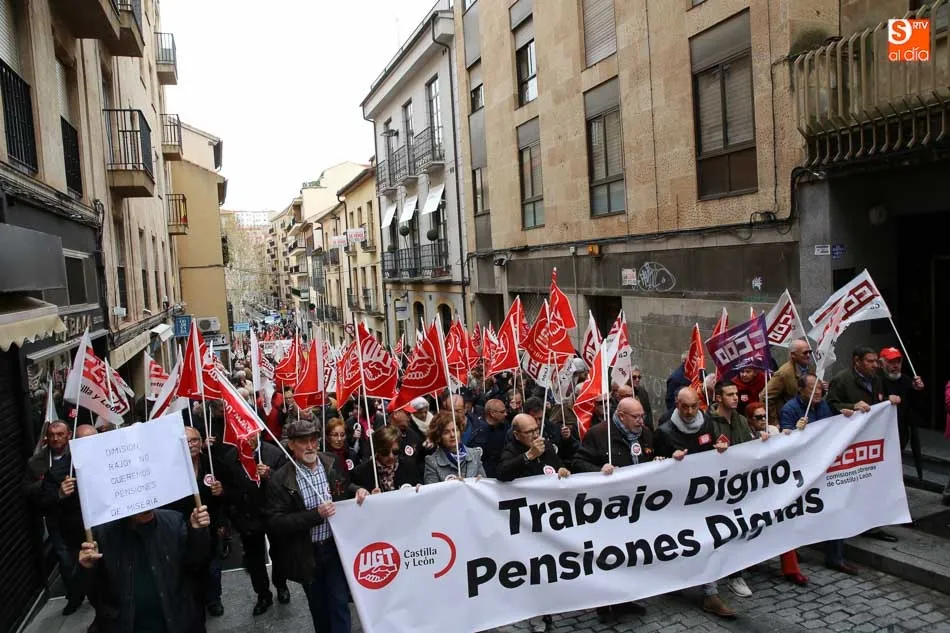 Foto 8 - Los pensionistas califican de "trampa&rdquo; la subida anunciada por Rajoy