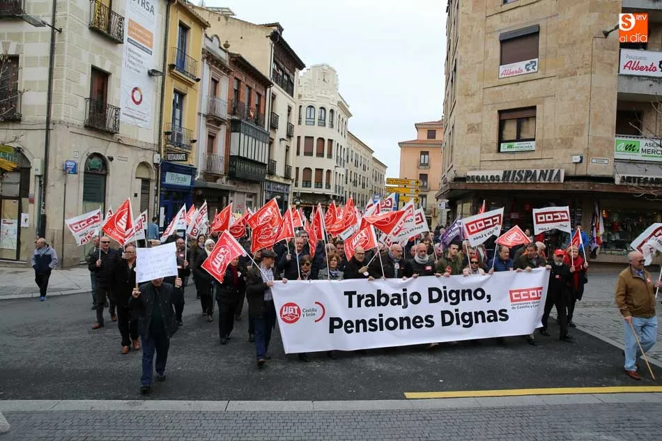 Foto 7 - Los pensionistas califican de "trampa&rdquo; la subida anunciada por Rajoy