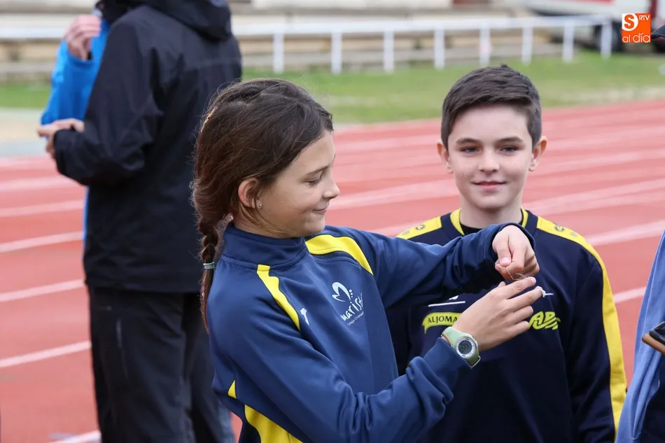 Foto 8 - Jornada de Juegos Escolares en las pistas del Helm&aacute;ntico para alevines y cadetes