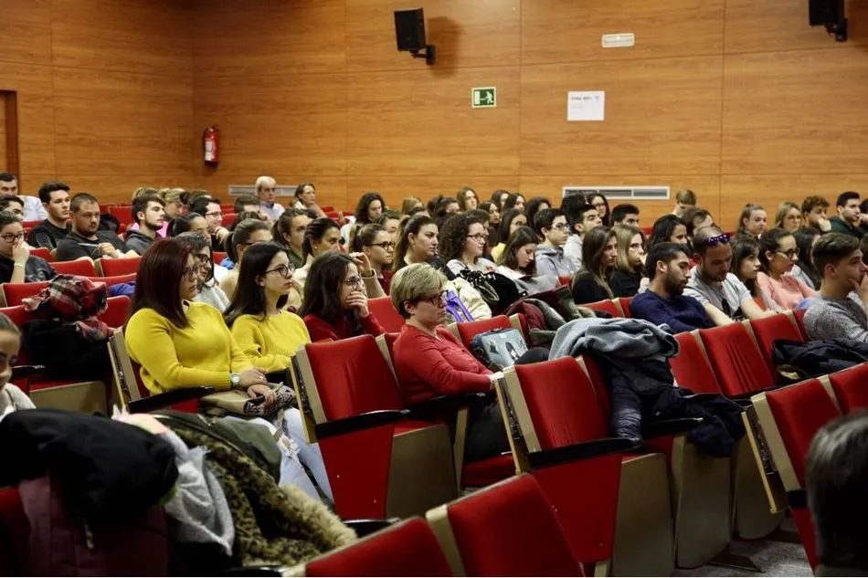 Foto 2 -   &ldquo;Los docentes de centros escolares no han participado en el cambio de transformacion...