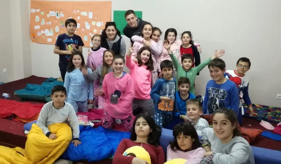 Los niños de 1ª Comunión de El Salvador y San Cristóbal disfrutan de una convivencia  