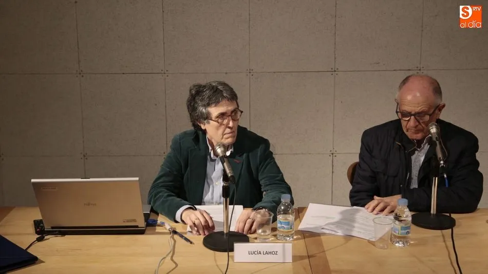 Lucía Lahoz como ponente en la Casa de las Conchas / Foto: Alejandro López