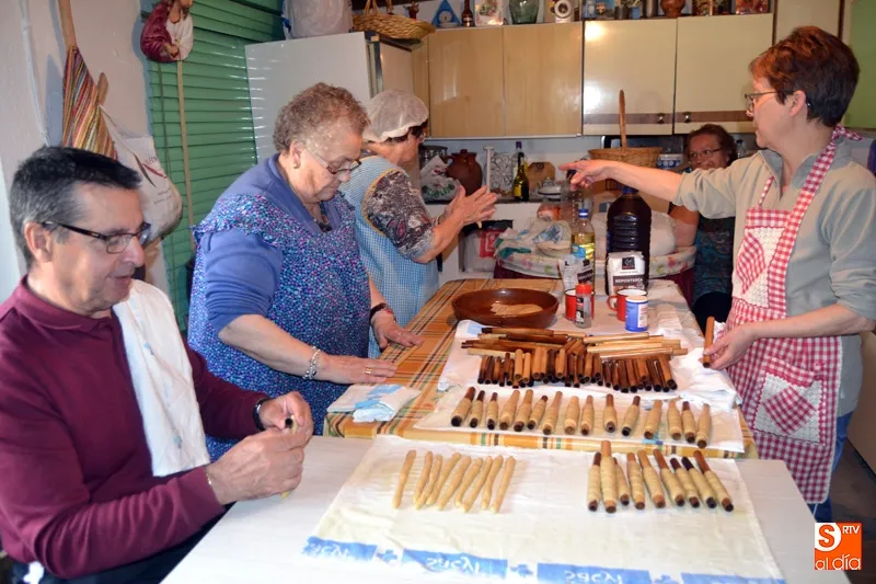 Foto 5 - Los cuquillos: una mimada y dulce tradici&oacute;n que barrunta la llegada de los capistas a Santiago de...