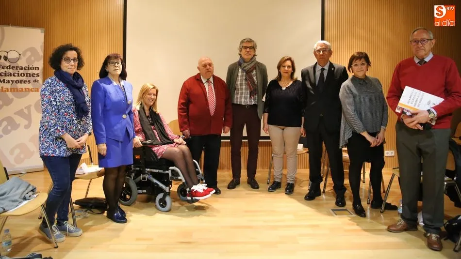 Ponentes en la intervención en el Centro de Mayores de Tierra Charra / Foto: Alberto Martín.