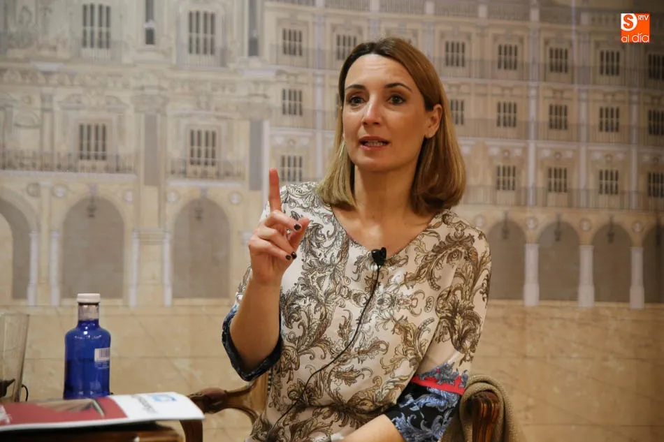 Foto 2 - Patricia Ram&iacute;rez presenta su nuevo libro en Salamanca  