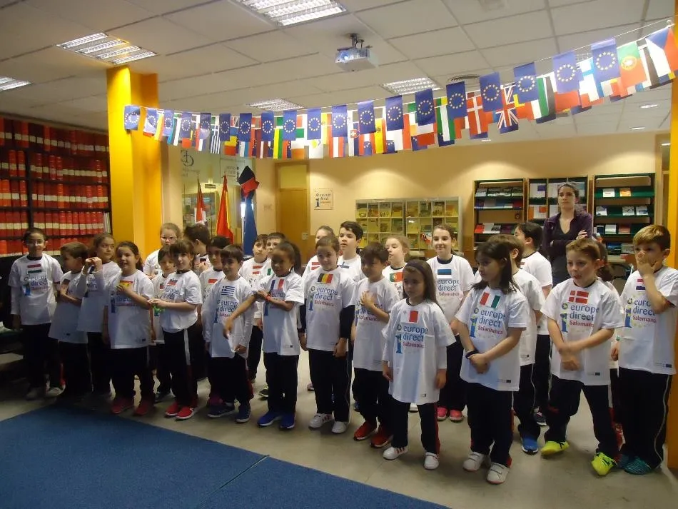Foto 9 - Escolares salmantinos se acercan a la UE en el Centro Europe Direct