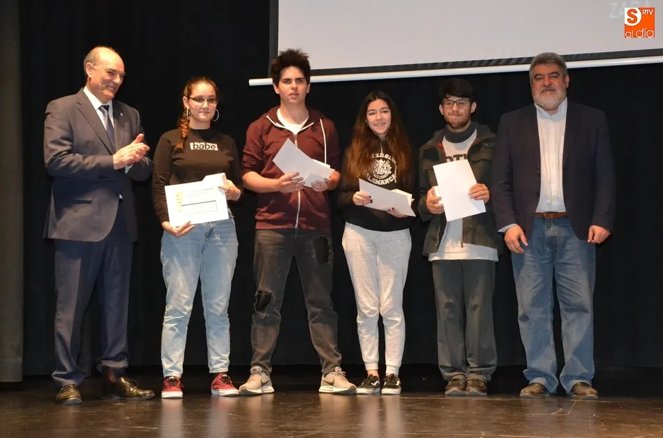 Foto 10 - El IES Tierra copa el podio del XVI Concurso de Ideas Empresariales  