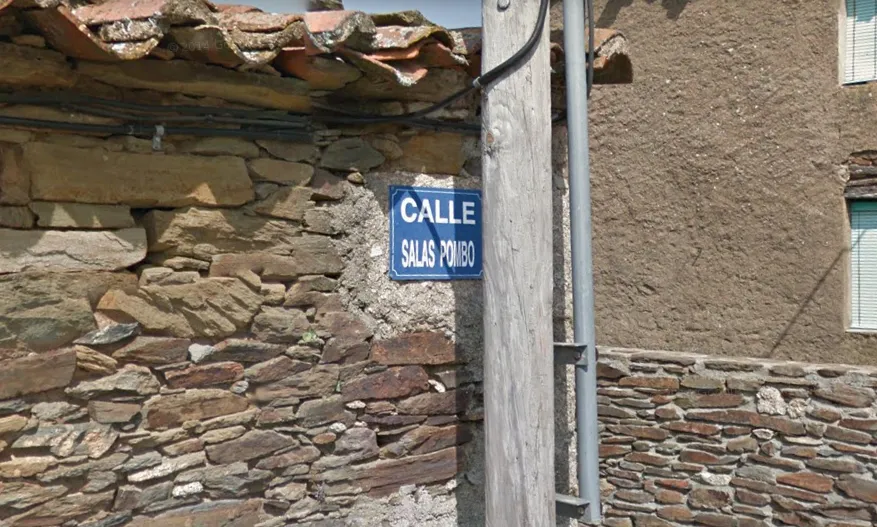 La Bouza dice adiós a las referencias franquistas en la nomenclatura de sus calles  