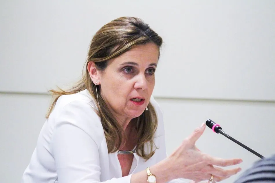 Foto 3 - Esther del Br&iacute;o muestra en el Senado el apoyo del Partido Popular a las demandas de las camareras...