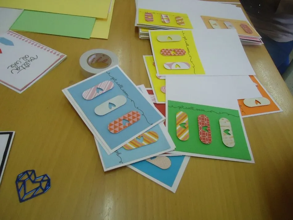 Foto 8 - Postales solidarias en el Colegio Padres Trinitarios