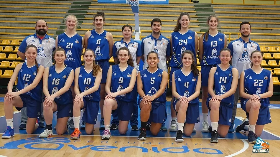 Foto 2 - Perfumer&iacute;as Avenida y CB Tormes buscan una plaza para el Nacional j&uacute;nior en la Final Four Regional