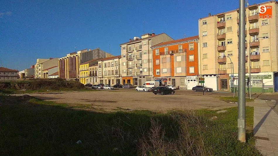 El Ayuntamiento avanza las gestiones para el nuevo aparcamiento público