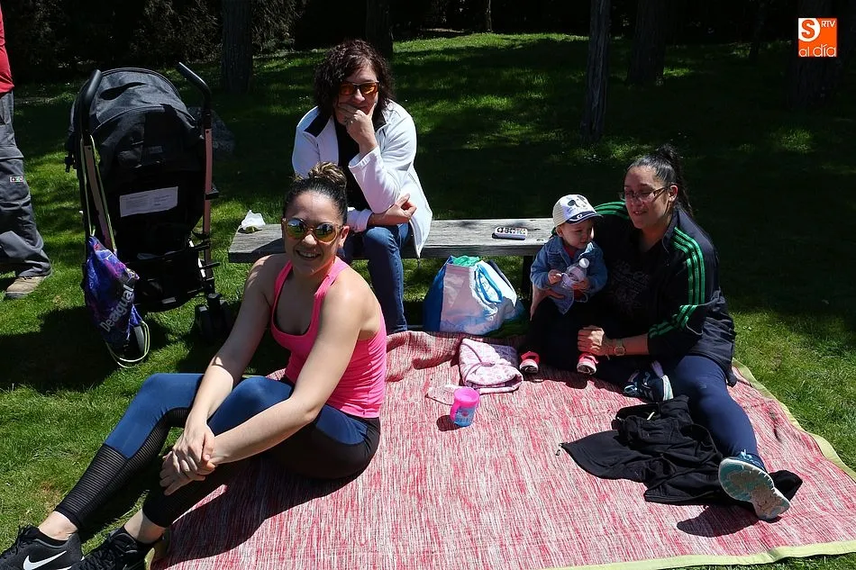 Foto 9 - Solidaria y soleada Operaci&oacute;n Bocata en Los Santos