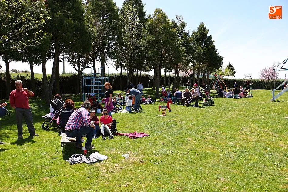 Foto 7 - Solidaria y soleada Operaci&oacute;n Bocata en Los Santos