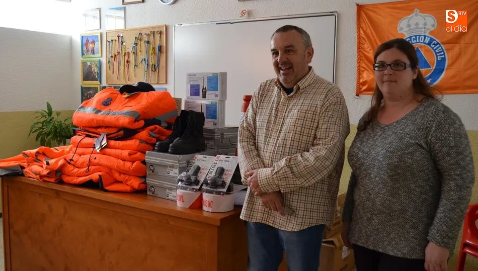 Dotación de material logístico a Protección Civil