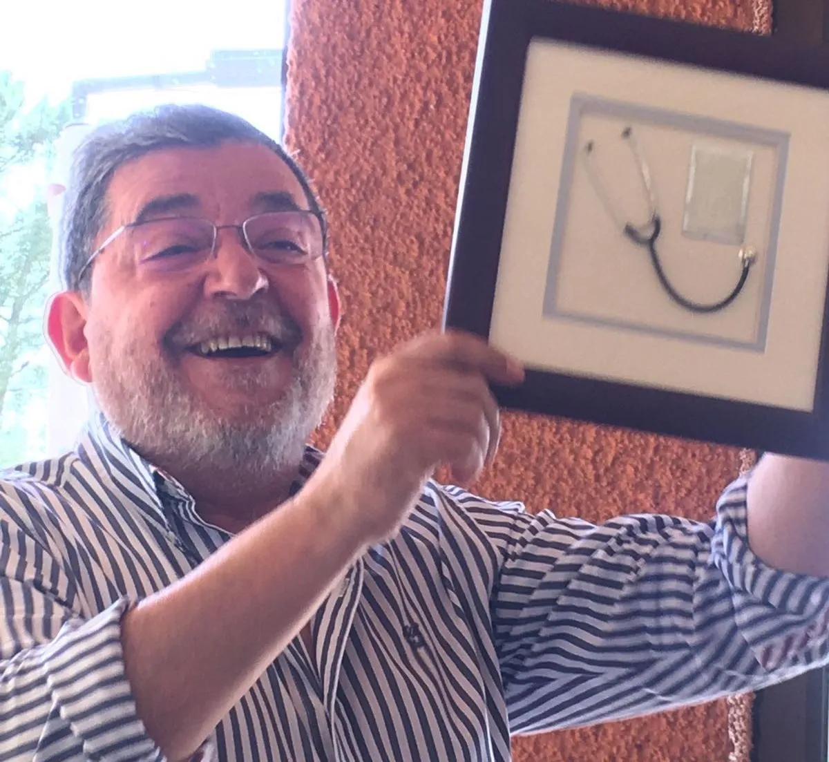Foto 2 - El Centro de Salud celebra la jubilaci&oacute;n de dos m&eacute;dicos  