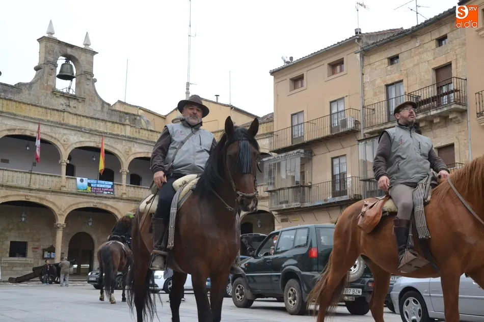 Foto 4 - La VIII Ruta Ecuestre de las Fortificaciones inicia su camino con 24 jinetes en liza  