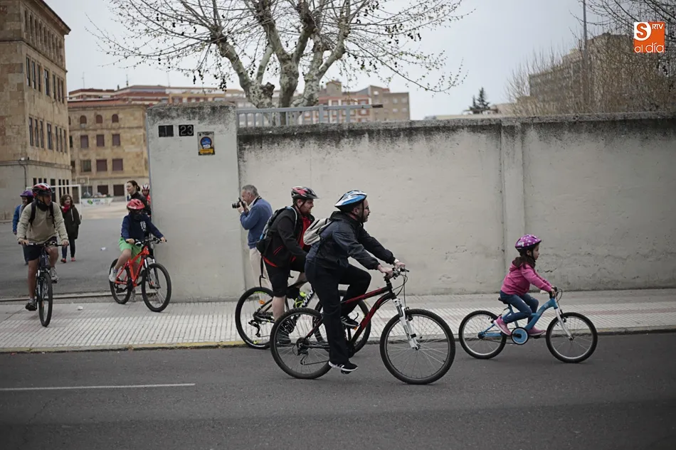 Foto 5 - Buen ambiente y diversi&oacute;n en la marcha cicloturista del colegio Marista