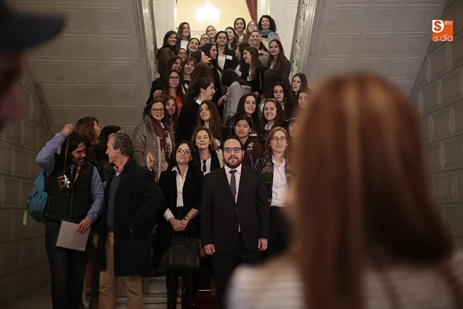 Foto 4 - La Asociaci&oacute;n Alfar promueve la ret&oacute;rica con su I Liga de Debate